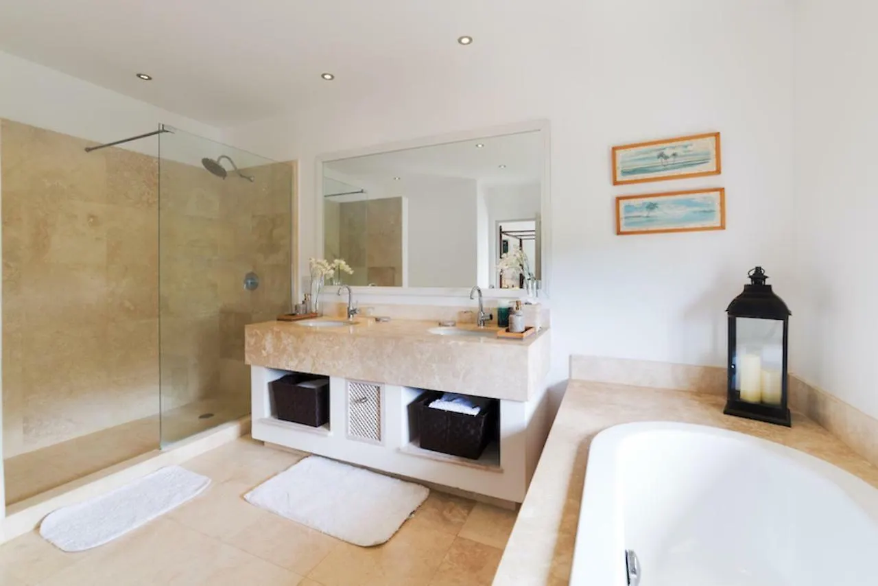 Battaleys Mews 22 Villa Saint Peter